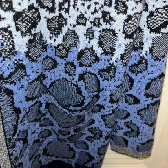 Roz & Ali Black/Gray Open Knit Patterned Cardigan in Women's Size 2X - Picture 4 of 4